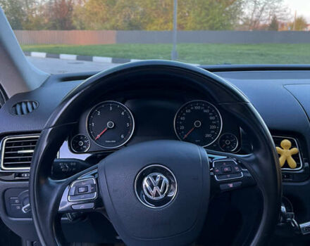 Черный Фольксваген Туарег, объемом двигателя 3 л и пробегом 270 тыс. км за 23200 $, фото 13 на Automoto.ua