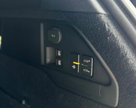 Фольксваген Туарег 2013 в Иршава на Automoto.ua Черный Фольксваген Туарег, объемом двигателя 3 л и пробегом 293 тыс. км за 20500 $, фото 11 на Automoto.ua