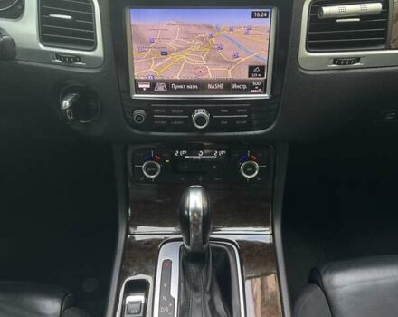 Фольксваген Туарег 2013 в Черновцах на Automoto.ua Черный Фольксваген Туарег, объемом двигателя 2.97 л и пробегом 250 тыс. км за 19900 $, фото 22 на Automoto.ua