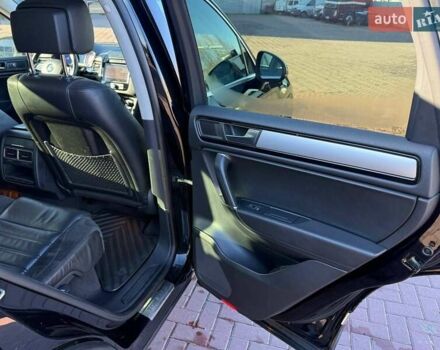 Черный Фольксваген Туарег, объемом двигателя 2.97 л и пробегом 298 тыс. км за 20799 $, фото 18 на Automoto.ua