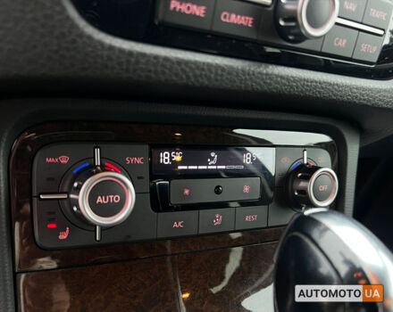 Чорний Фольксваген Туарег, об'ємом двигуна 3 л та пробігом 191 тис. км за 25300 $, фото 20 на Automoto.ua