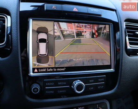 Черный Фольксваген Туарег, объемом двигателя 3 л и пробегом 142 тыс. км за 22900 $, фото 30 на Automoto.ua