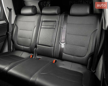 Чорний Фольксваген Туарег, об'ємом двигуна 2.97 л та пробігом 163 тис. км за 21900 $, фото 31 на Automoto.ua