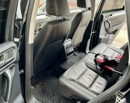 Черный Фольксваген Туарег, объемом двигателя 3 л и пробегом 213 тыс. км за 22300 $, фото 20 на Automoto.ua