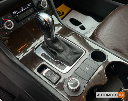 Чорний Фольксваген Туарег, об'ємом двигуна 3 л та пробігом 191 тис. км за 25300 $, фото 19 на Automoto.ua