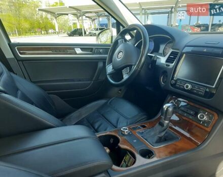 Черный Фольксваген Туарег, объемом двигателя 3 л и пробегом 222 тыс. км за 22000 $, фото 9 на Automoto.ua