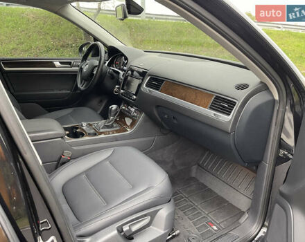 Фольксваген Туарег 2013 у Києві на Automoto.ua Чорний Фольксваген Туарег, об'ємом двигуна 2.97 л та пробігом 244 тис. км за 19200 $, фото 15 на Automoto.ua