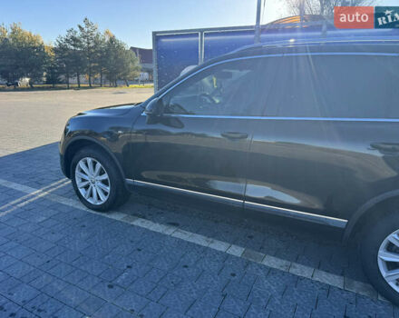 Черный Фольксваген Туарег, объемом двигателя 3 л и пробегом 285 тыс. км за 17000 $, фото 7 на Automoto.ua