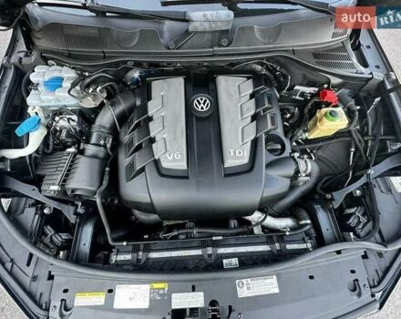 Чорний Фольксваген Туарег, об'ємом двигуна 2.97 л та пробігом 69 тис. км за 4500 $, фото 4 на Automoto.ua