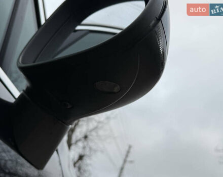 Чорний Фольксваген Туарег, об'ємом двигуна 4.13 л та пробігом 258 тис. км за 28500 $, фото 9 на Automoto.ua