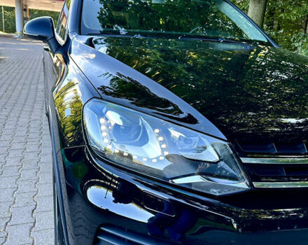 Черный Фольксваген Туарег, объемом двигателя 2.97 л и пробегом 171 тыс. км за 21500 $, фото 4 на Automoto.ua