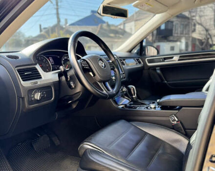 Черный Фольксваген Туарег, объемом двигателя 2.97 л и пробегом 216 тыс. км за 27400 $, фото 16 на Automoto.ua