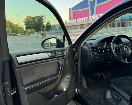 Черный Фольксваген Туарег, объемом двигателя 2.97 л и пробегом 240 тыс. км за 20500 $, фото 15 на Automoto.ua