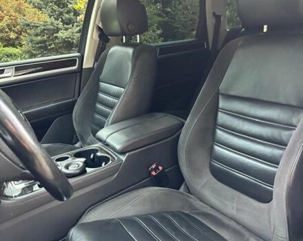 Чорний Фольксваген Туарег, об'ємом двигуна 2.97 л та пробігом 220 тис. км за 24500 $, фото 41 на Automoto.ua