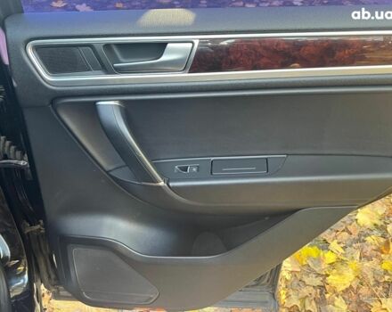 Черный Фольксваген Туарег, объемом двигателя 3 л и пробегом 374 тыс. км за 19990 $, фото 23 на Automoto.ua