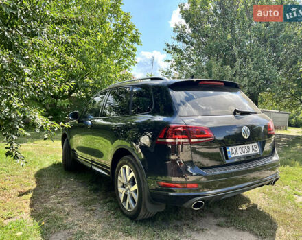 Черный Фольксваген Туарег, объемом двигателя 2.97 л и пробегом 183 тыс. км за 26500 $, фото 6 на Automoto.ua