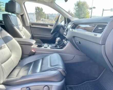 Чорний Фольксваген Туарег, об'ємом двигуна 3 л та пробігом 86 тис. км за 22000 $, фото 7 на Automoto.ua