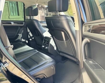 Черный Фольксваген Туарег, объемом двигателя 3 л и пробегом 216 тыс. км за 27400 $, фото 10 на Automoto.ua