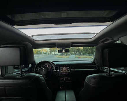 Чорний Фольксваген Туарег, об'ємом двигуна 2.97 л та пробігом 400 тис. км за 19300 $, фото 18 на Automoto.ua