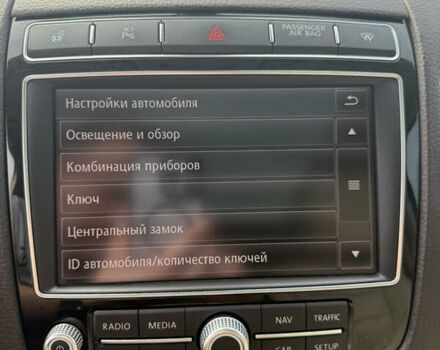 Черный Фольксваген Туарег, объемом двигателя 2.97 л и пробегом 215 тыс. км за 27000 $, фото 46 на Automoto.ua