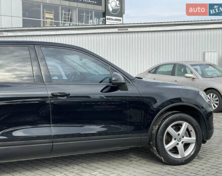 Черный Фольксваген Туарег, объемом двигателя 2.97 л и пробегом 249 тыс. км за 22500 $, фото 10 на Automoto.ua