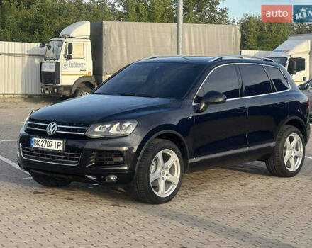 Чорний Фольксваген Туарег, об'ємом двигуна 3 л та пробігом 262 тис. км за 23500 $, фото 6 на Automoto.ua