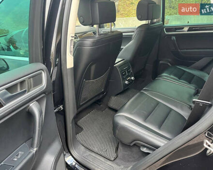 Черный Фольксваген Туарег, объемом двигателя 2.97 л и пробегом 242 тыс. км за 25900 $, фото 16 на Automoto.ua