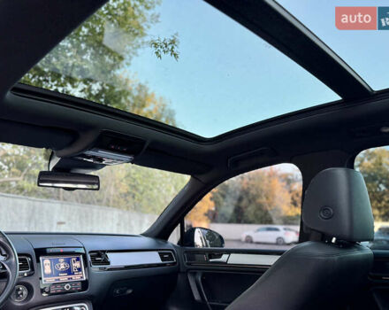 Черный Фольксваген Туарег, объемом двигателя 2.97 л и пробегом 268 тыс. км за 20990 $, фото 16 на Automoto.ua