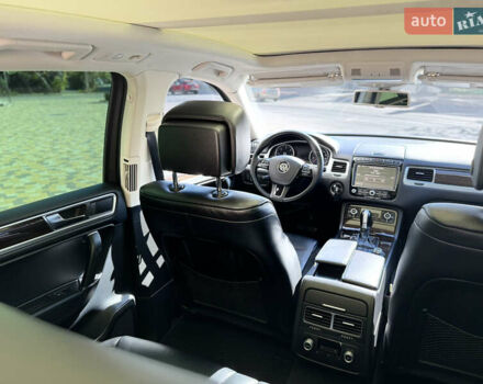 Черный Фольксваген Туарег, объемом двигателя 2.97 л и пробегом 216 тыс. км за 27400 $, фото 14 на Automoto.ua
