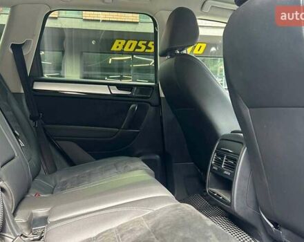 Черный Фольксваген Туарег, объемом двигателя 2.97 л и пробегом 292 тыс. км за 22900 $, фото 16 на Automoto.ua