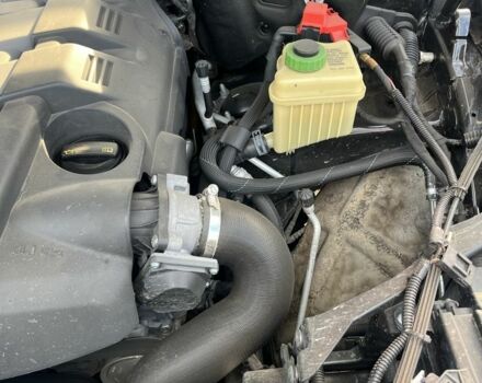 Черный Фольксваген Туарег, объемом двигателя 3 л и пробегом 258 тыс. км за 19000 $, фото 9 на Automoto.ua