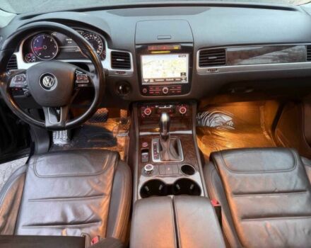 Черный Фольксваген Туарег, объемом двигателя 3 л и пробегом 87 тыс. км за 14600 $, фото 9 на Automoto.ua