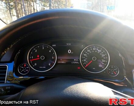 Чорний Фольксваген Туарег, об'ємом двигуна 3 л та пробігом 172 тис. км за 30999 $, фото 10 на Automoto.ua