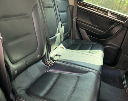 Чорний Фольксваген Туарег, об'ємом двигуна 2.97 л та пробігом 192 тис. км за 20700 $, фото 7 на Automoto.ua