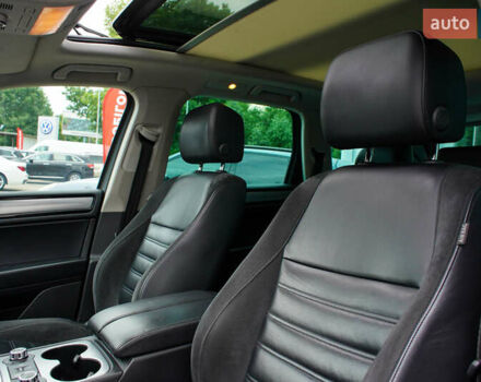 Черный Фольксваген Туарег, объемом двигателя 3 л и пробегом 236 тыс. км за 24999 $, фото 15 на Automoto.ua