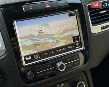 Чорний Фольксваген Туарег, об'ємом двигуна 3 л та пробігом 289 тис. км за 24900 $, фото 24 на Automoto.ua