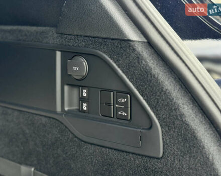 Черный Фольксваген Туарег, объемом двигателя 2.97 л и пробегом 150 тыс. км за 28500 $, фото 47 на Automoto.ua