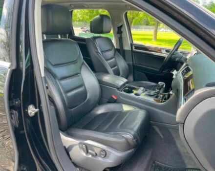 Чорний Фольксваген Туарег, об'ємом двигуна 3 л та пробігом 87 тис. км за 7900 $, фото 6 на Automoto.ua