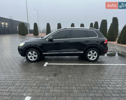 Черный Фольксваген Туарег, объемом двигателя 3 л и пробегом 265 тыс. км за 21500 $, фото 4 на Automoto.ua