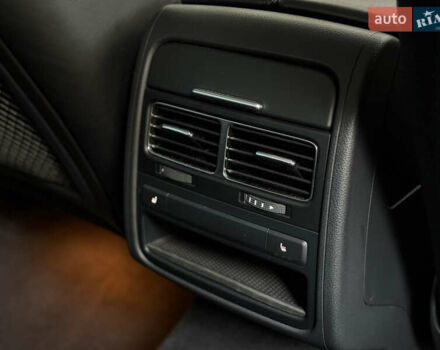 Чорний Фольксваген Туарег, об'ємом двигуна 2.97 л та пробігом 225 тис. км за 27500 $, фото 42 на Automoto.ua