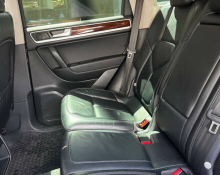 Черный Фольксваген Туарег, объемом двигателя 2.97 л и пробегом 221 тыс. км за 20750 $, фото 8 на Automoto.ua