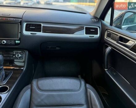 Черный Фольксваген Туарег, объемом двигателя 3 л и пробегом 130 тыс. км за 25500 $, фото 20 на Automoto.ua
