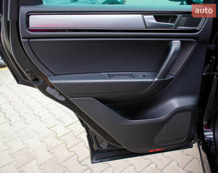 Черный Фольксваген Туарег, объемом двигателя 3 л и пробегом 236 тыс. км за 24999 $, фото 36 на Automoto.ua