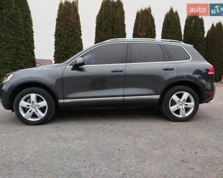 Черный Фольксваген Туарег, объемом двигателя 3 л и пробегом 252 тыс. км за 18600 $, фото 2 на Automoto.ua