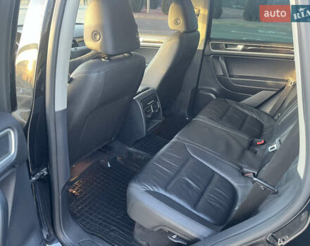 Черный Фольксваген Туарег, объемом двигателя 3 л и пробегом 265 тыс. км за 21500 $, фото 8 на Automoto.ua