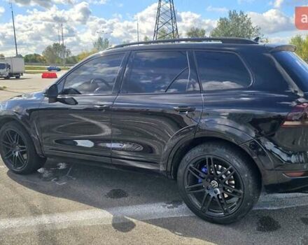 Черный Фольксваген Туарег, объемом двигателя 4.13 л и пробегом 335 тыс. км за 21500 $, фото 9 на Automoto.ua