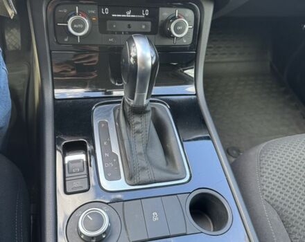 Черный Фольксваген Туарег, объемом двигателя 3 л и пробегом 195 тыс. км за 20950 $, фото 14 на Automoto.ua