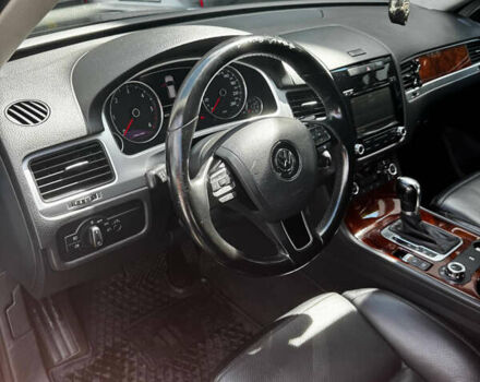 Черный Фольксваген Туарег, объемом двигателя 2.97 л и пробегом 221 тыс. км за 20750 $, фото 1 на Automoto.ua