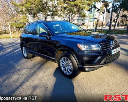 Чорний Фольксваген Туарег, об'ємом двигуна 3 л та пробігом 172 тис. км за 30999 $, фото 5 на Automoto.ua