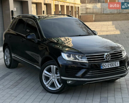 Чорний Фольксваген Туарег, об'ємом двигуна 2.97 л та пробігом 225 тис. км за 27500 $, фото 2 на Automoto.ua